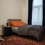 Daire Spacious 2 Bedroom In 2 Prag