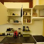Spacious 2 Bedroom In 2 Daire Prag
